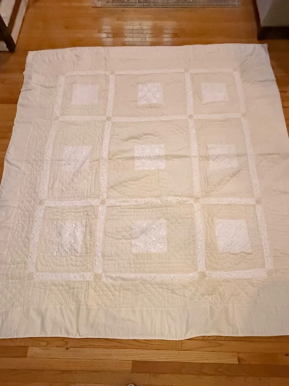 Cream & Lace Crochet Flowers 9 Patchwork Quilted Bedspread Vintage Cotton